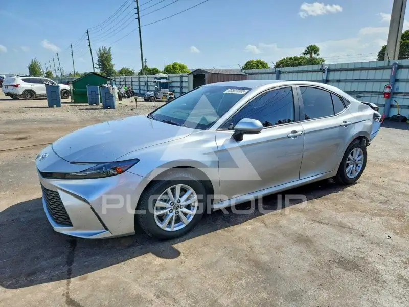 2025 Toyota CAMRY photo