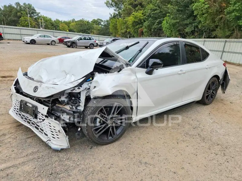 2025 Toyota CAMRY фото
