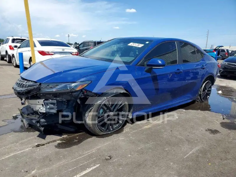 2025 Toyota CAMRY фото