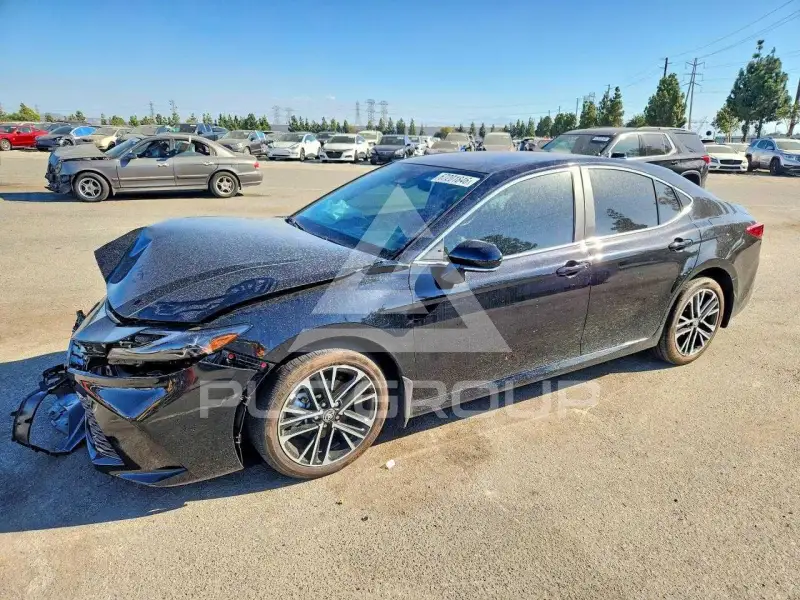 2025 Toyota CAMRY фото
