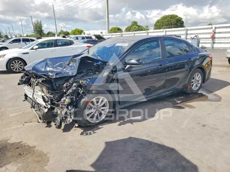 2025 Toyota CAMRY фото