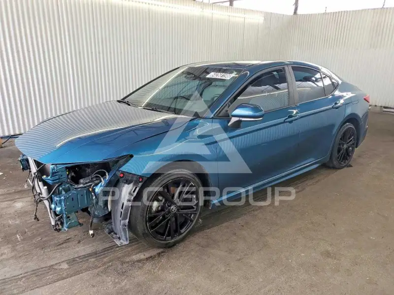 2025 Toyota CAMRY фото