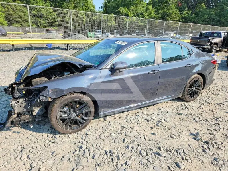 2025 Toyota CAMRY фото