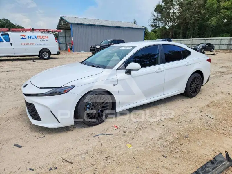 2025 Toyota CAMRY фото