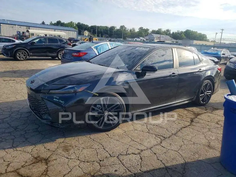 2025 Toyota CAMRY photo
