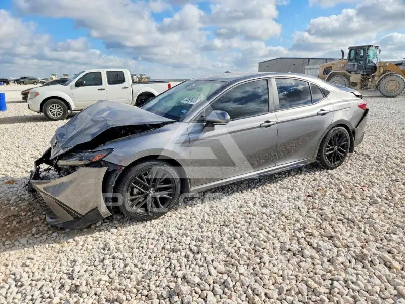 2025 Toyota CAMRY фото