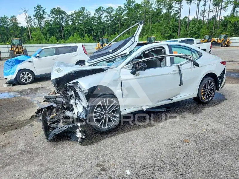 2025 Toyota CAMRY photo