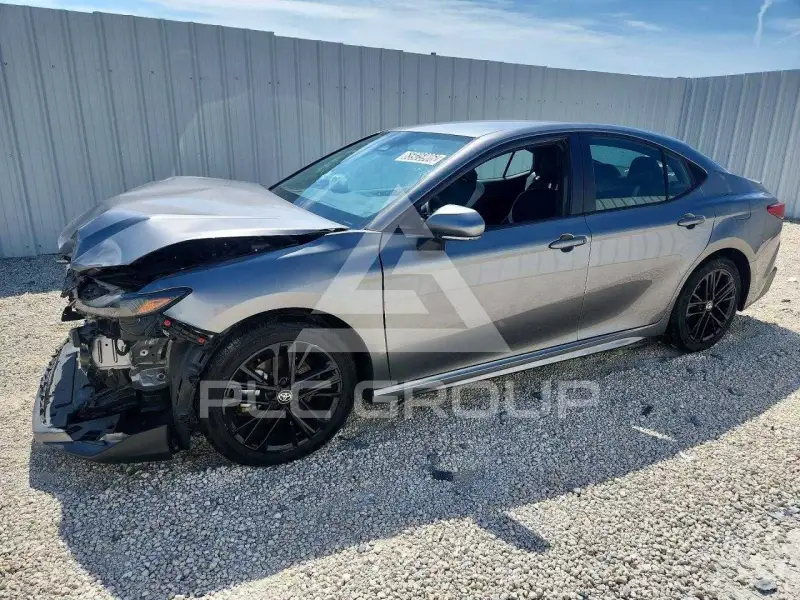 2025 Toyota CAMRY фото