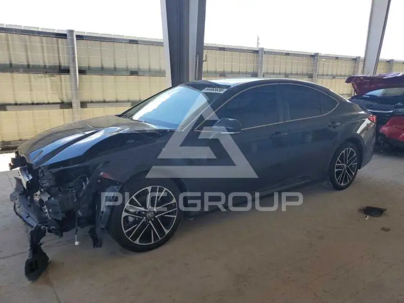 2025 Toyota CAMRY photo