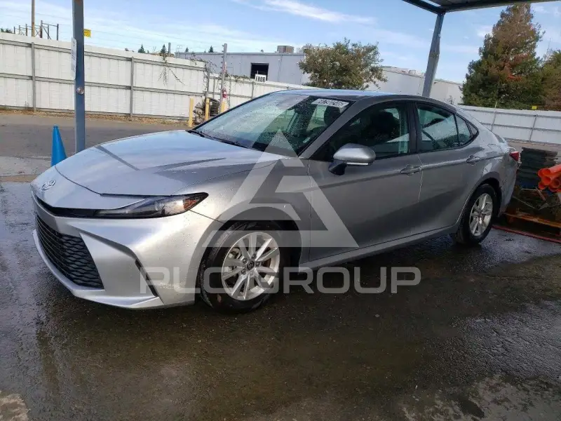 2025 Toyota CAMRY фото