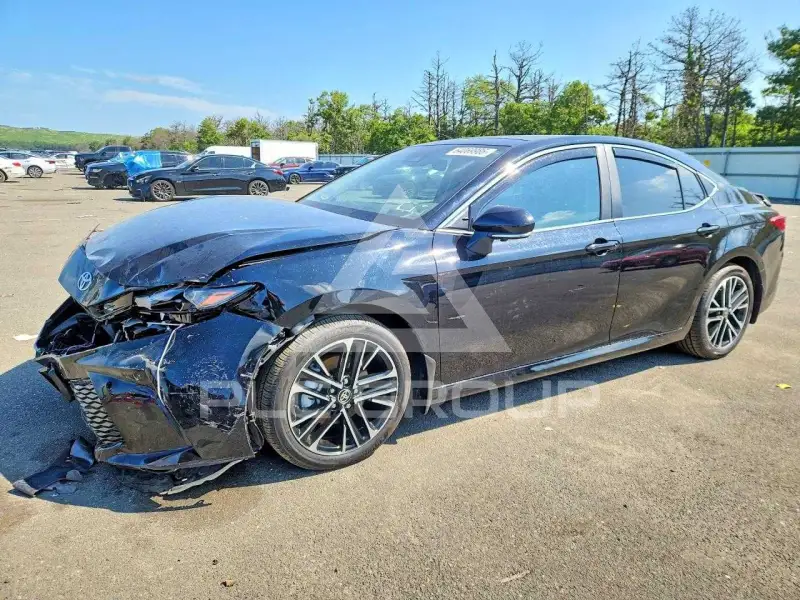 2025 Toyota CAMRY фото
