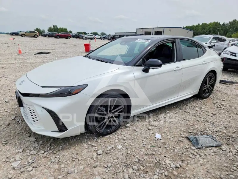 2025 Toyota CAMRY photo