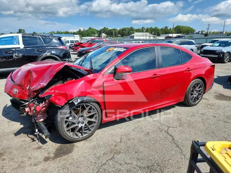 2025 Toyota CAMRY фото