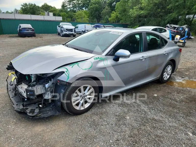 2025 Toyota CAMRY фото