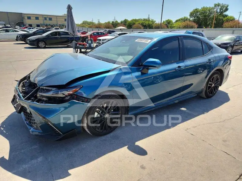 2025 Toyota CAMRY фото