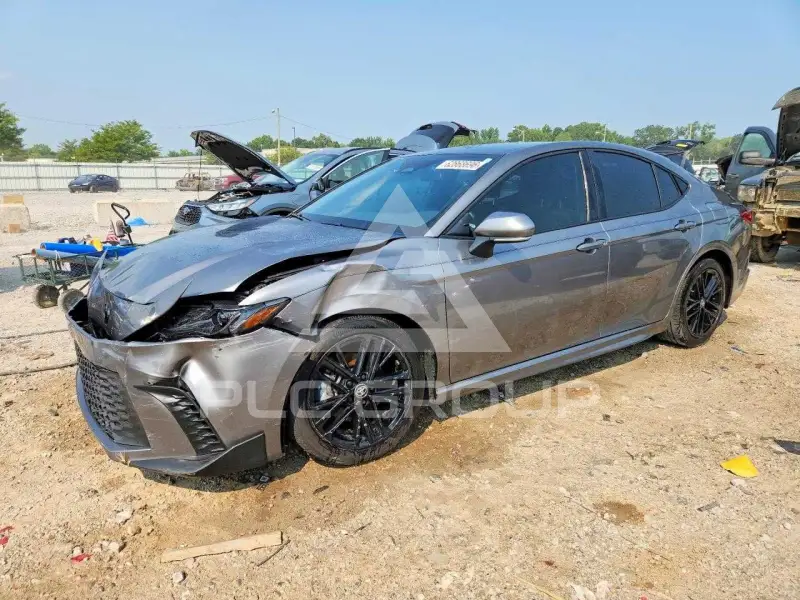 2025 Toyota CAMRY фото