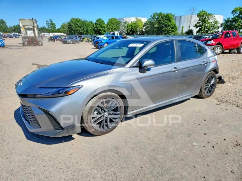 2025 Toyota CAMRY фото