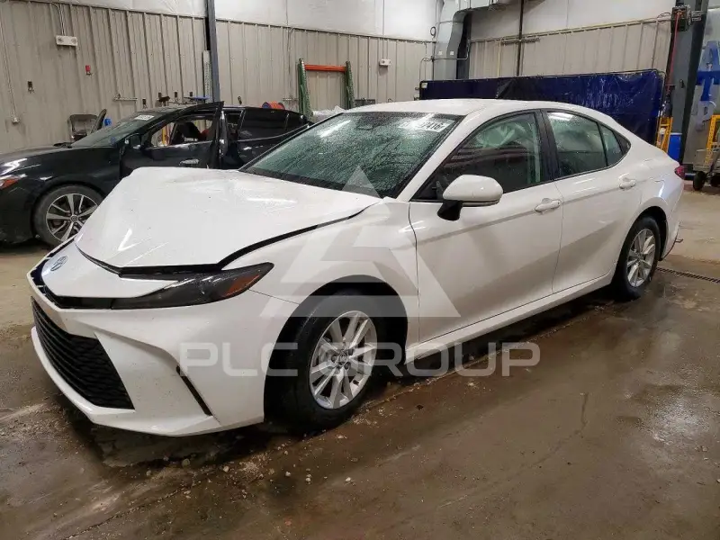 2025 Toyota CAMRY фото