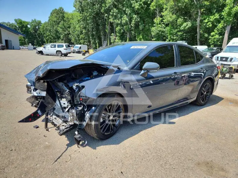 2025 Toyota CAMRY фото