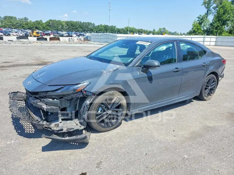 2025 Toyota CAMRY фото