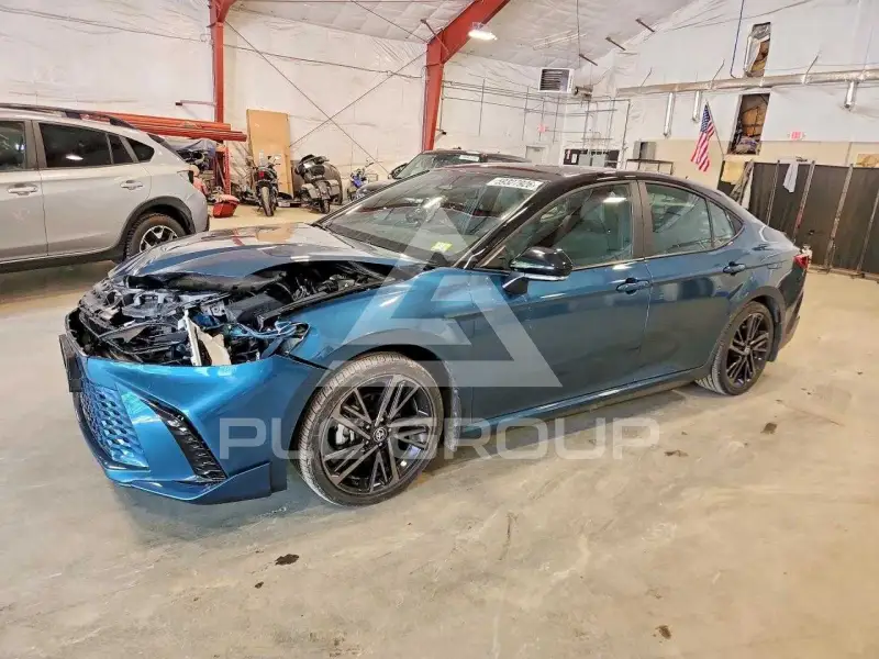 2025 Toyota CAMRY фото