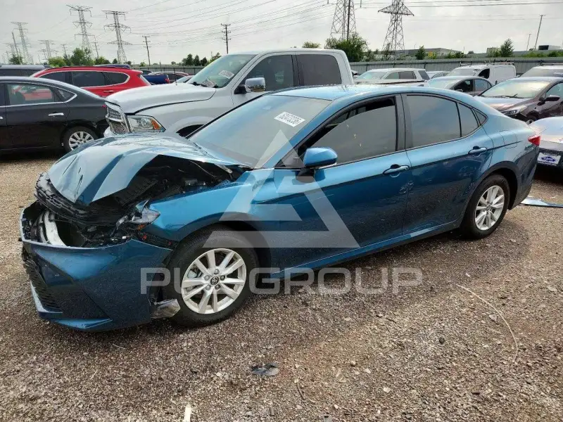 2025 Toyota CAMRY фото
