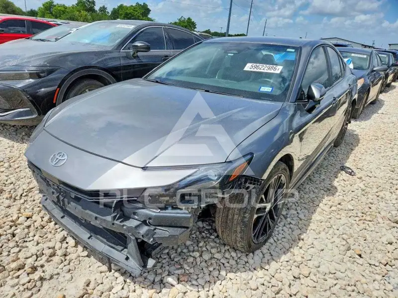 2025 Toyota CAMRY фото