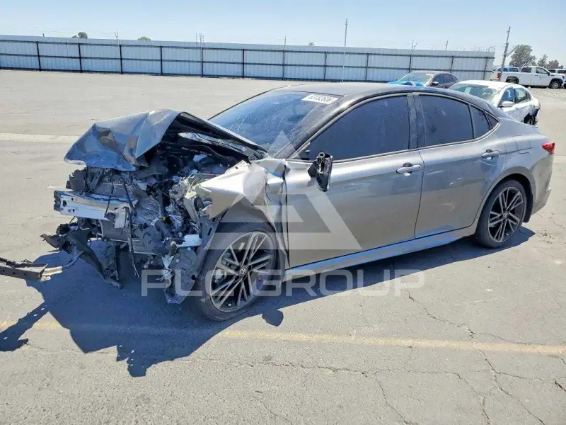 2025 Toyota CAMRY фото