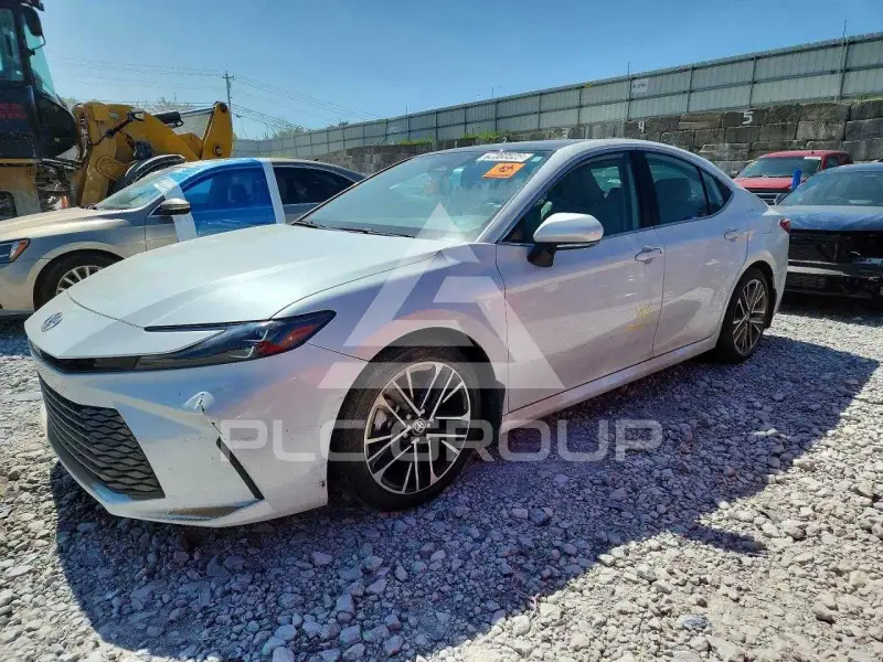 2025 Toyota CAMRY фото