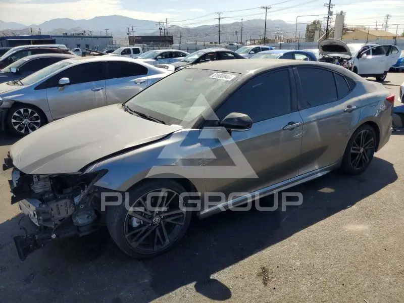 2025 Toyota CAMRY фото