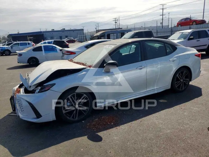 2025 Toyota CAMRY фото
