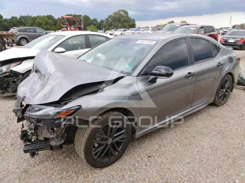2025 Toyota CAMRY фото