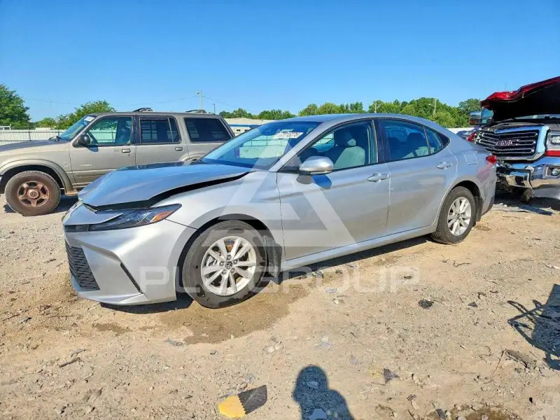 2025 Toyota CAMRY photo
