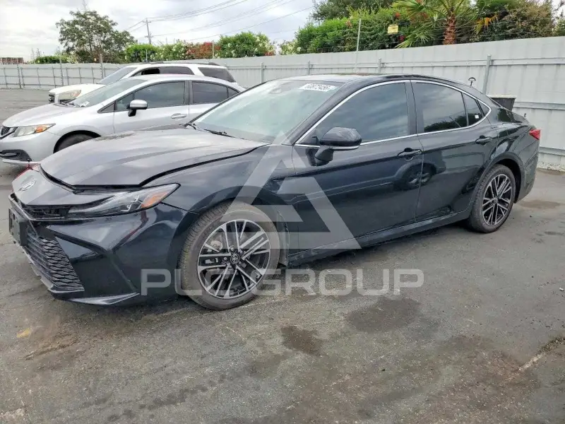 2025 Toyota CAMRY фото