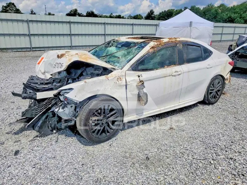 2025 Toyota CAMRY фото