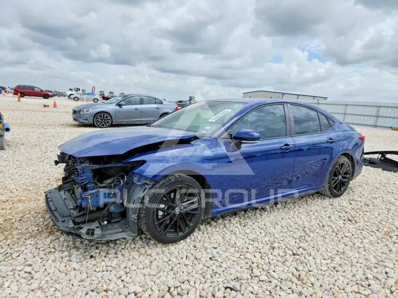 2025 Toyota CAMRY фото
