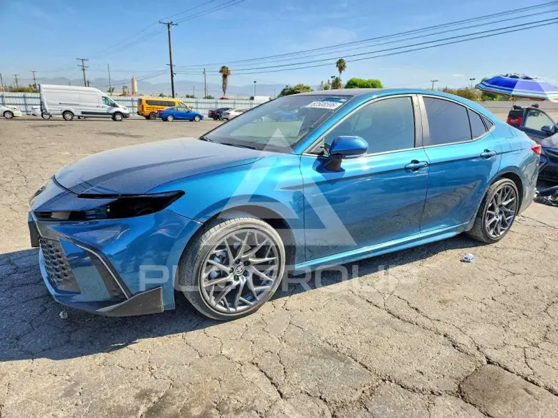 2025 Toyota CAMRY фото