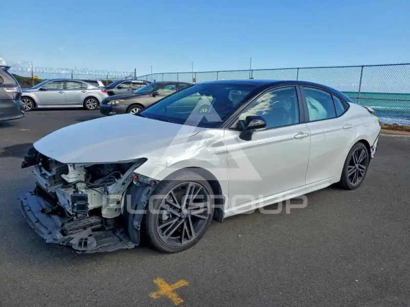 2025 Toyota CAMRY фото