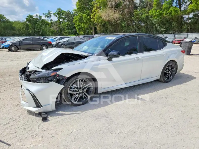 2025 Toyota CAMRY фото
