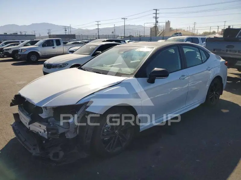 2025 Toyota CAMRY фото