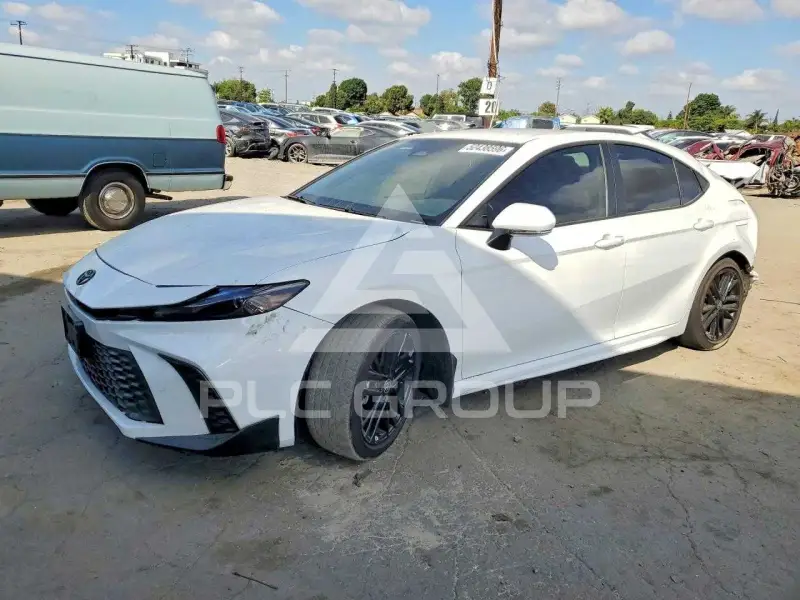2025 Toyota CAMRY photo