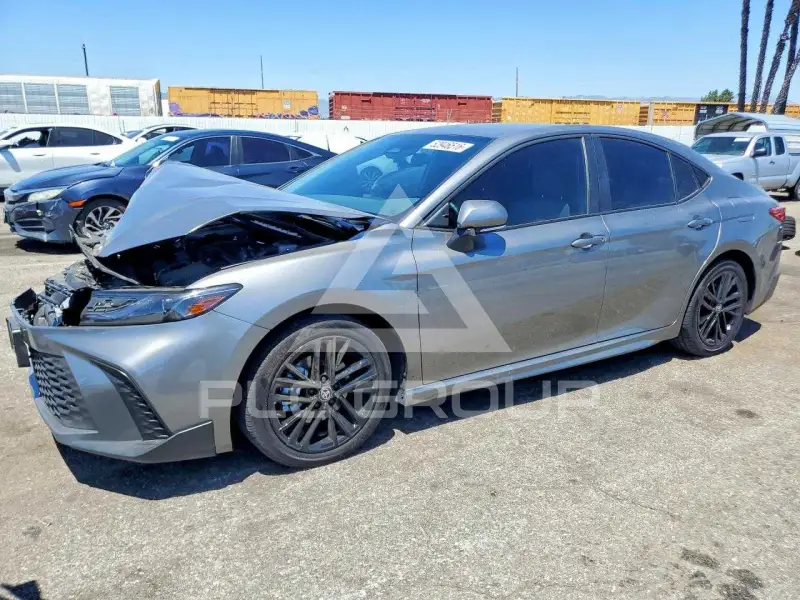 2025 Toyota CAMRY фото