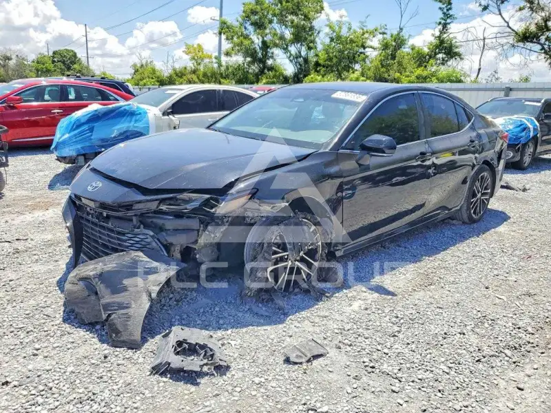 2025 Toyota CAMRY photo