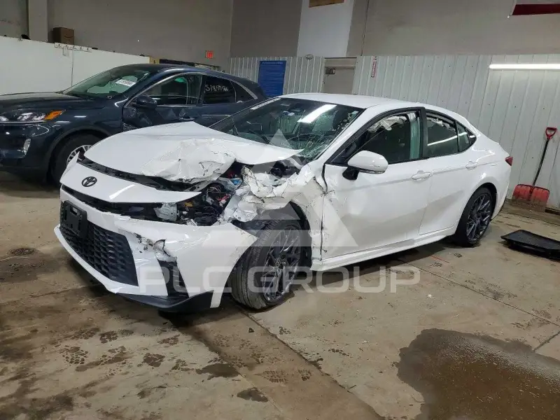 2025 Toyota CAMRY фото