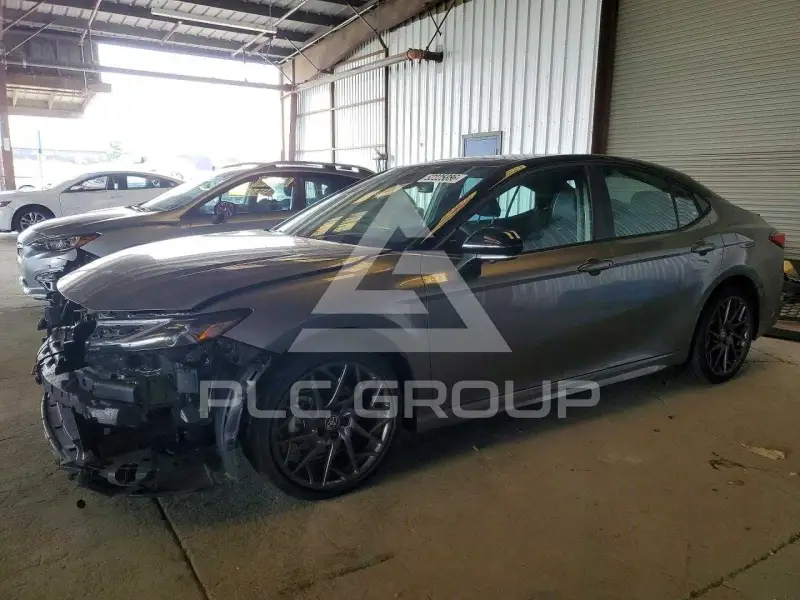 2025 Toyota CAMRY фото