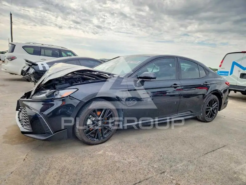 2025 Toyota CAMRY photo