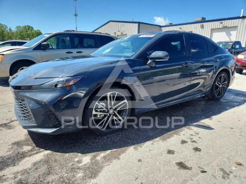 2025 Toyota CAMRY фото