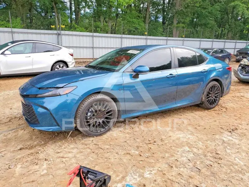 2025 Toyota CAMRY фото