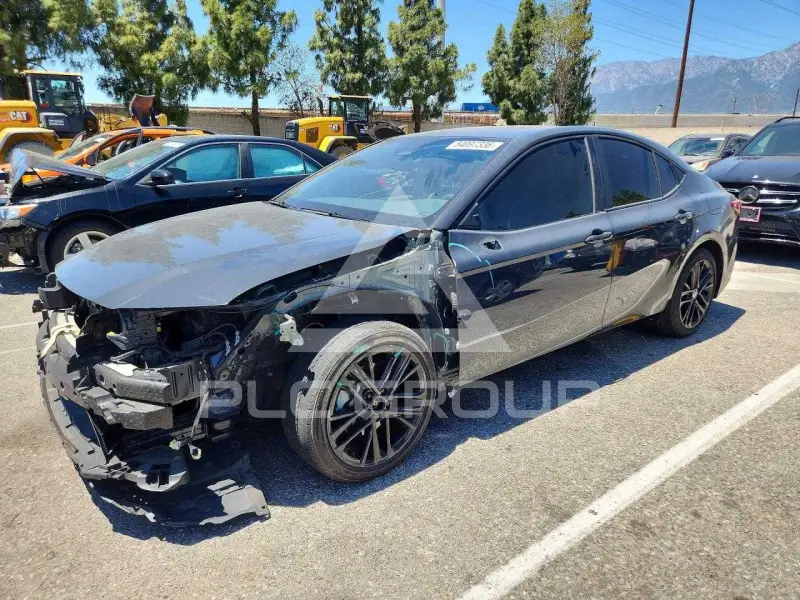 2025 Toyota CAMRY фото