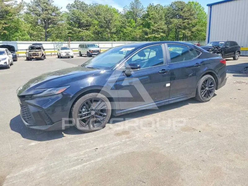 2025 Toyota CAMRY фото